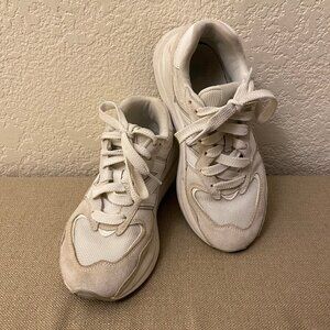 GUC Women New Balance 57/40 White Sea Salt Color Way Athletic Sneakers Shoes 7